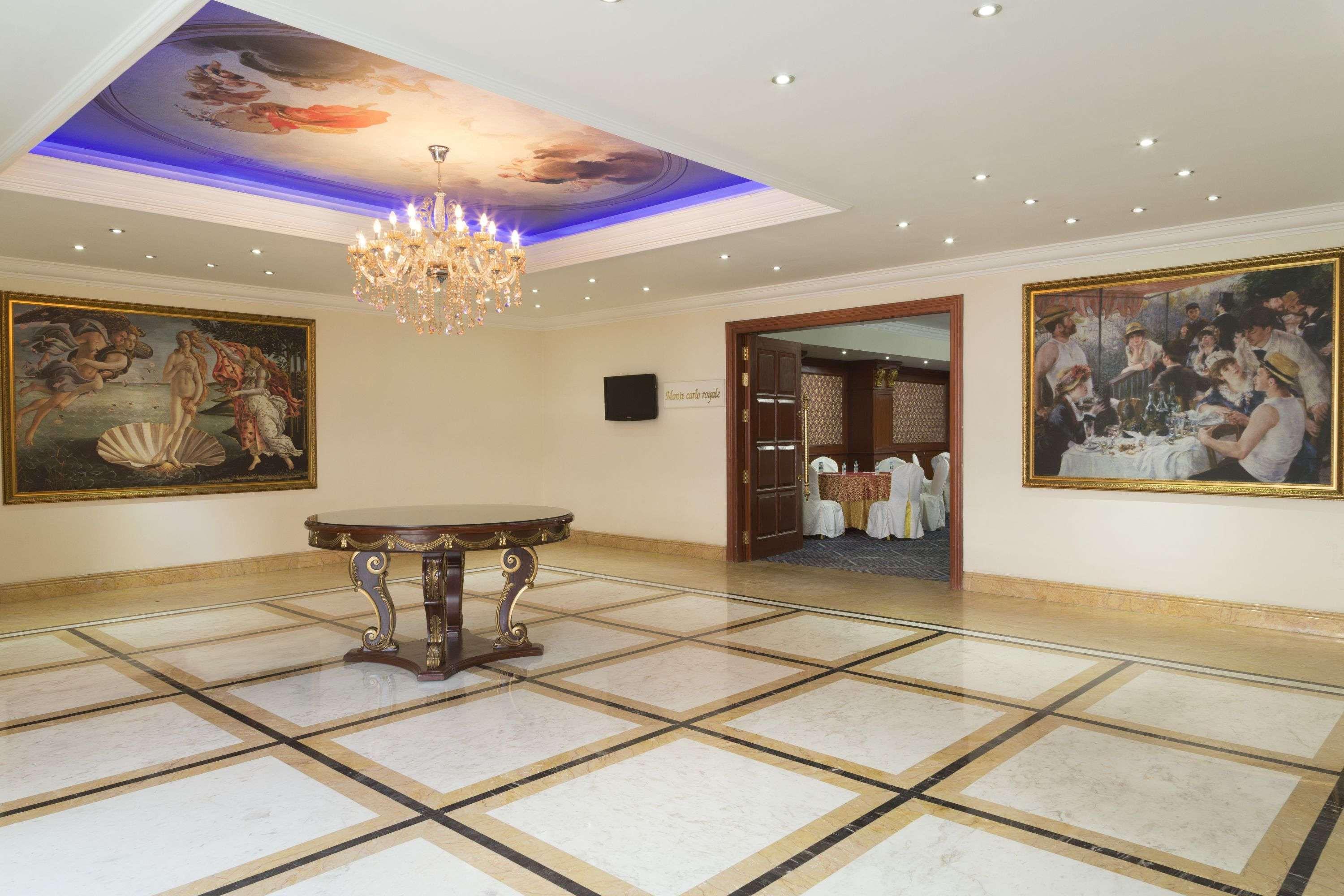 Hotel Ramada By Wyndham Amritsar Exterior foto