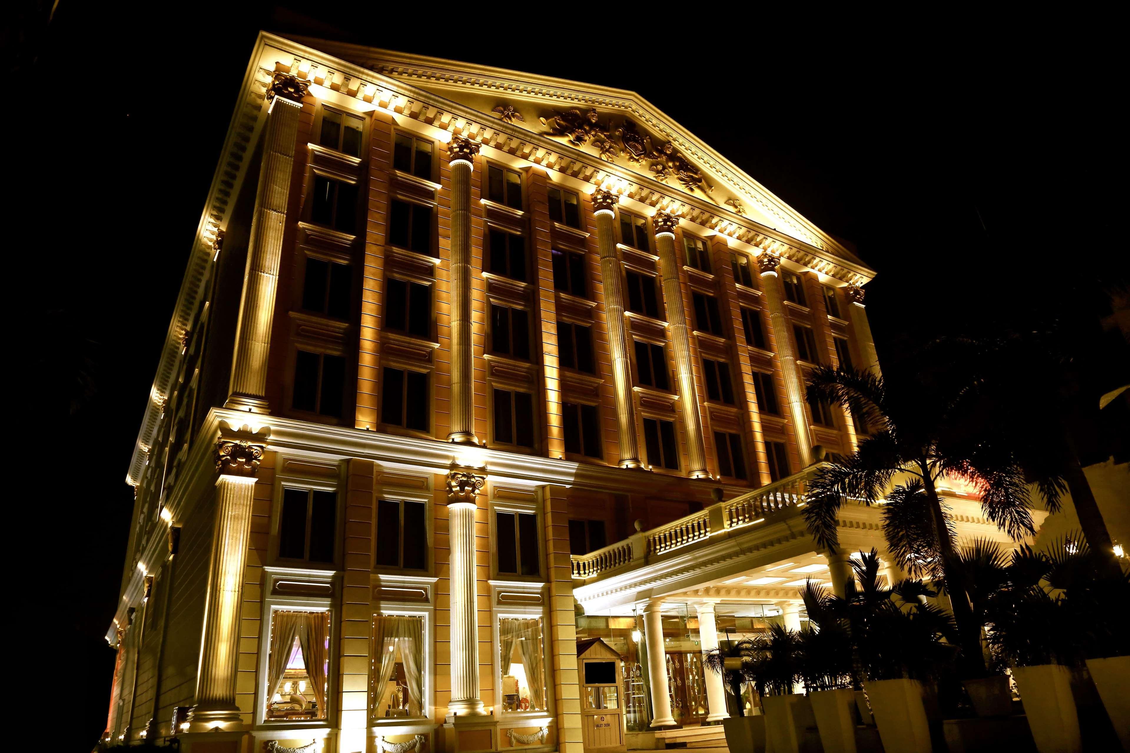 Hotel Ramada By Wyndham Amritsar Exterior foto