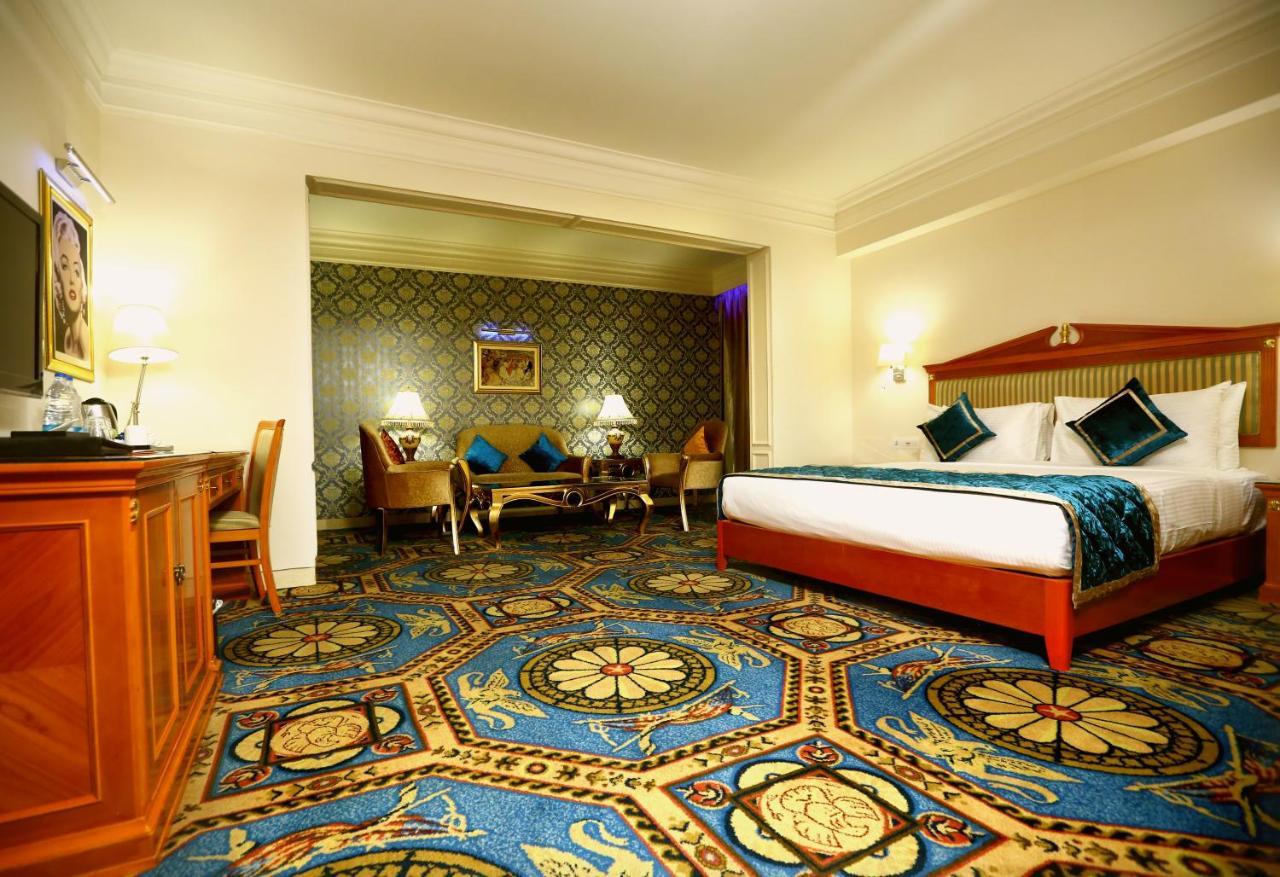 Hotel Ramada By Wyndham Amritsar Exterior foto